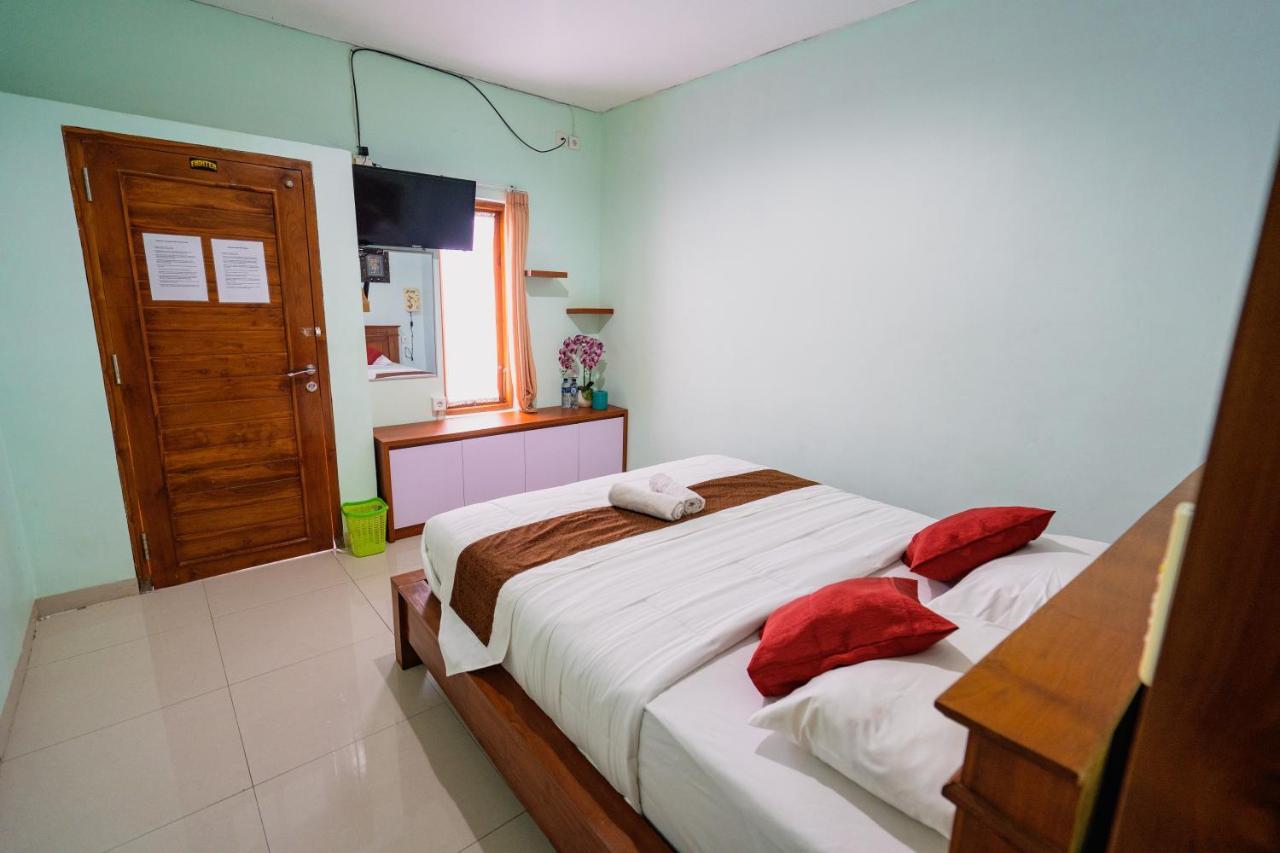 Guesthouse Cempaka Putih Seminyak Eksteriør billede